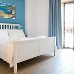 Signora Tita Chianalea - 3*