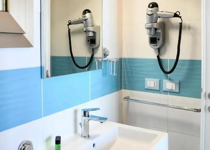 Signora Tita Chianalea - Шилла