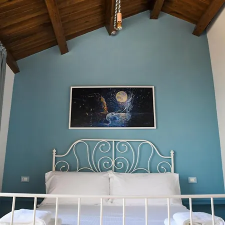 Signora Tita Chianalea - 3* Scilla