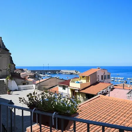 Signora Tita Chianalea -