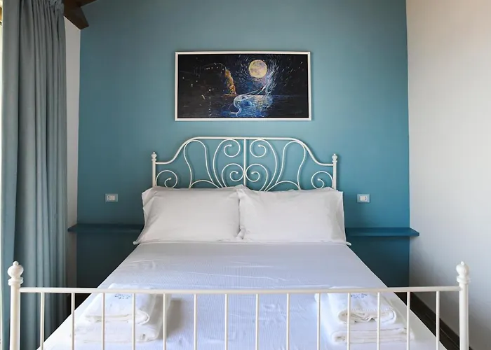 Signora Tita Chianalea -