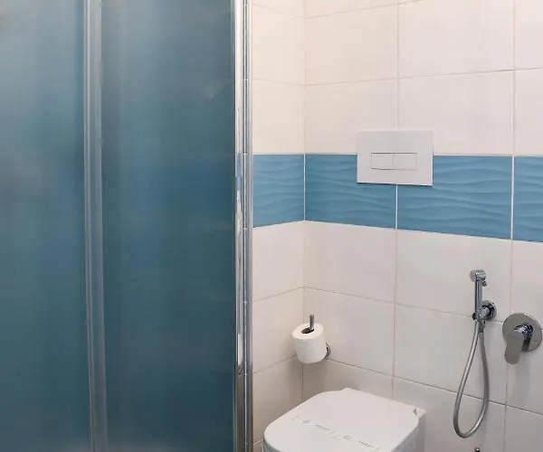 Signora Tita Chianalea - 3*