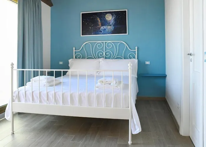 Signora Tita Chianalea - 3*