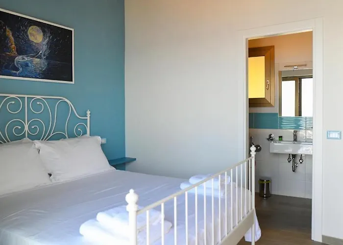 Signora Tita Chianalea -